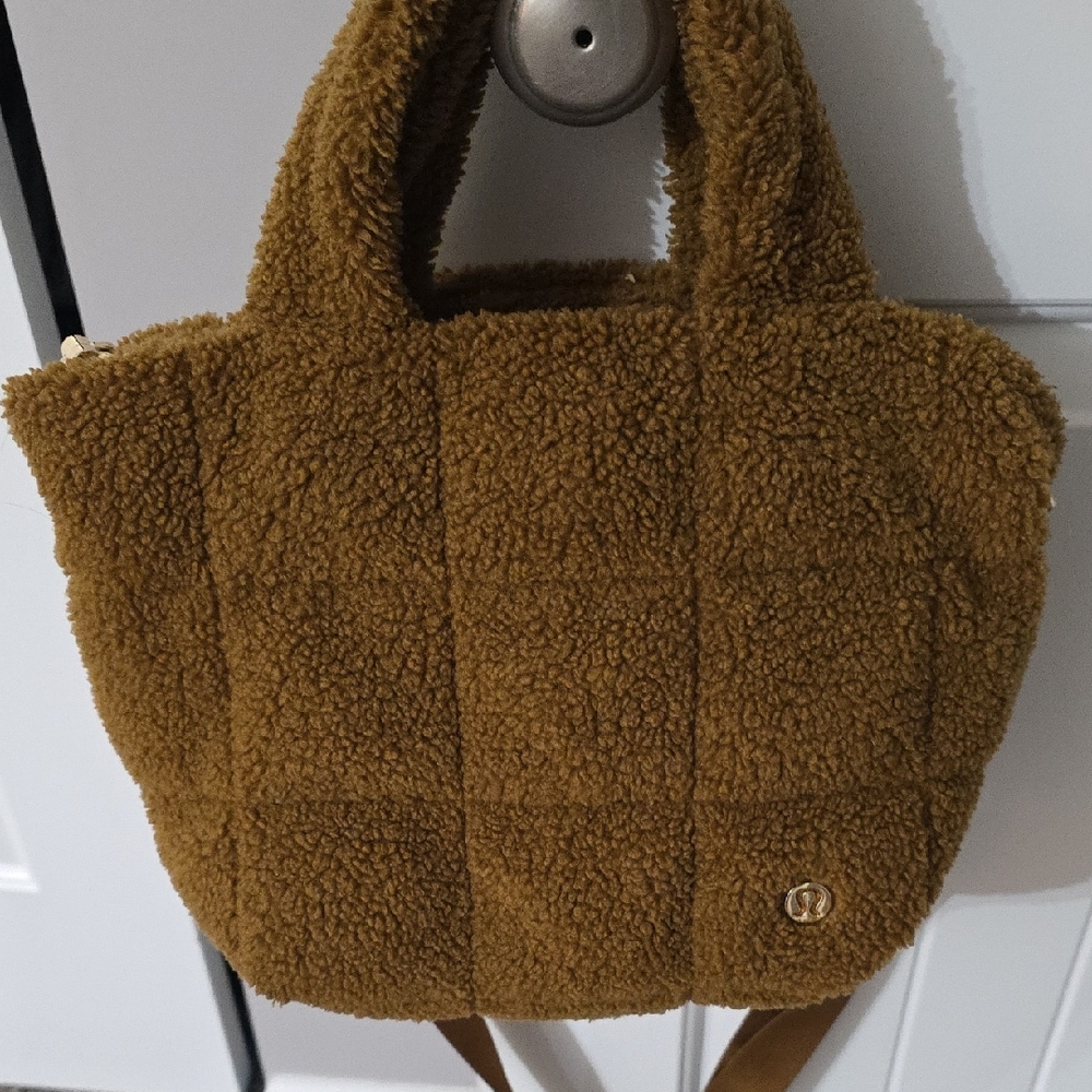 Lululemon Brown Sherpa Tote Bag